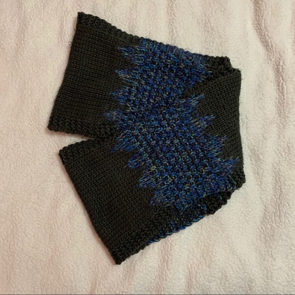 KNIT INFINITY SCARF - Picture 1 of 1